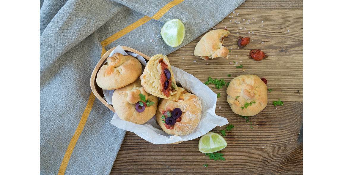 Antipasti-Grillbrötchen