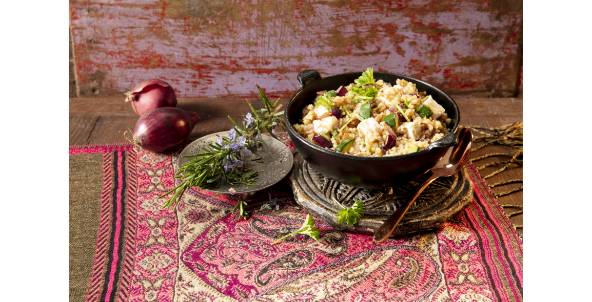 Bulgur mit Gemüse und Aprikosen-Sauce