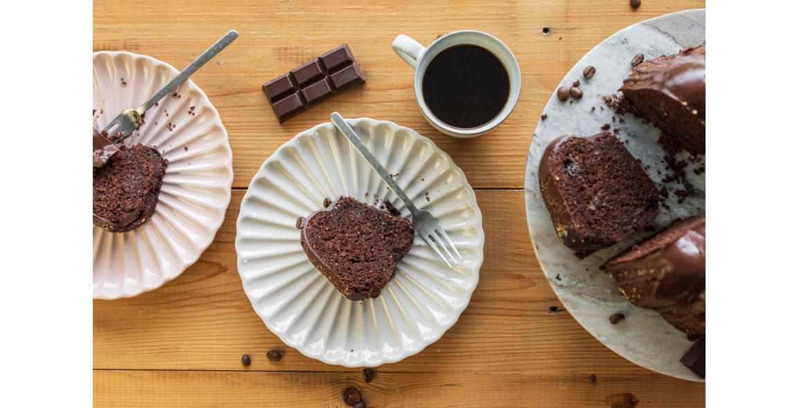 Kaffee-Gugelhupf mit Pflaume