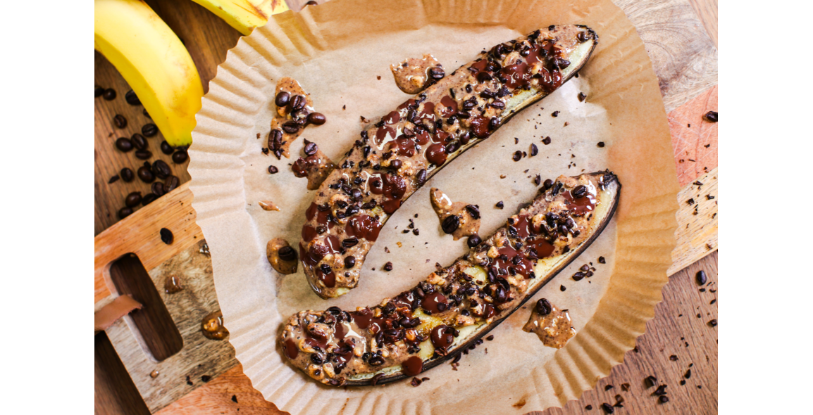 Banane mit Kaffeecrunch