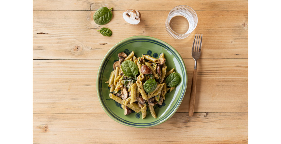 Grüne Erbsen Penne mit cremiger Pilzsauce