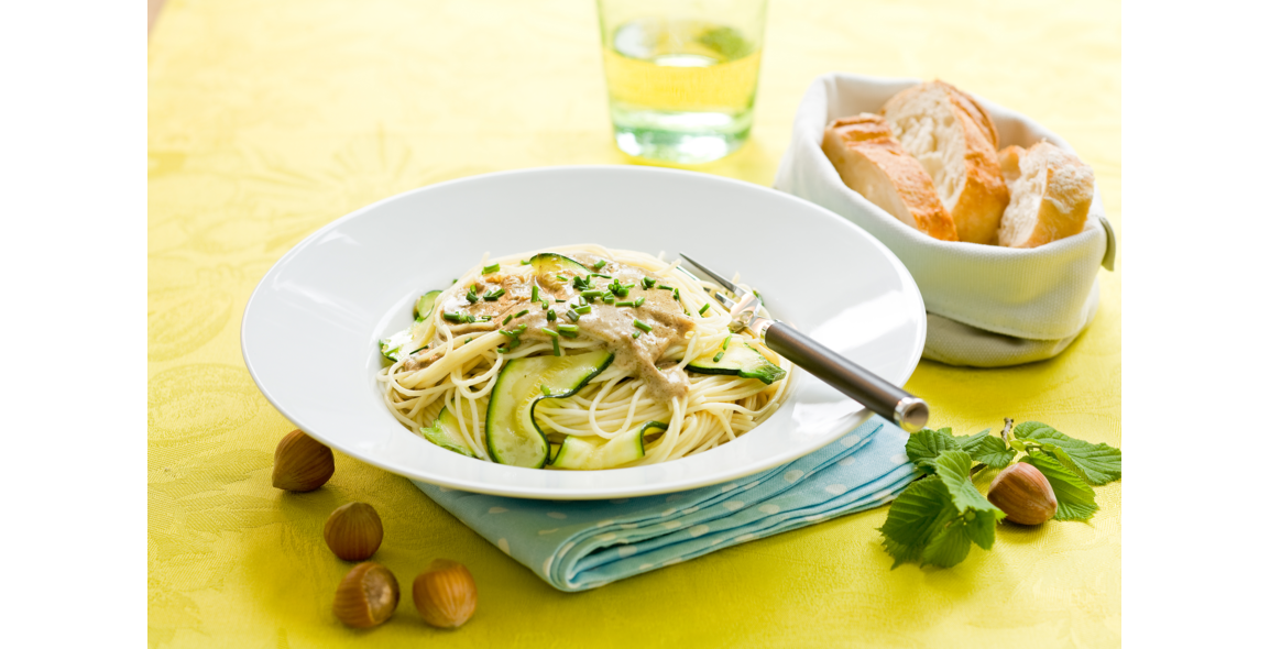 Spaghetti mit Nusssauce
